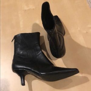 Women’s booties heeled